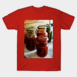 Kitchens - Tomatoes and String Beans in Canning Jars T-Shirt